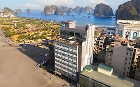 Tru by Hilton Ha Long Hon Gai Centre